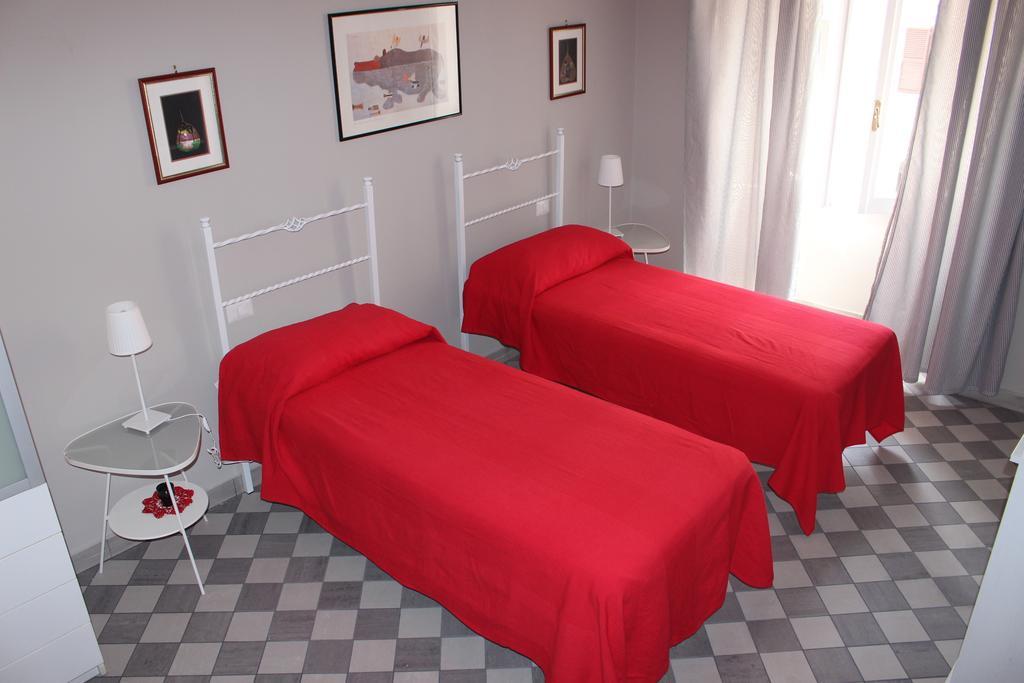 Le Stanze Di Pietro Bed and Breakfast Rom Værelse billede